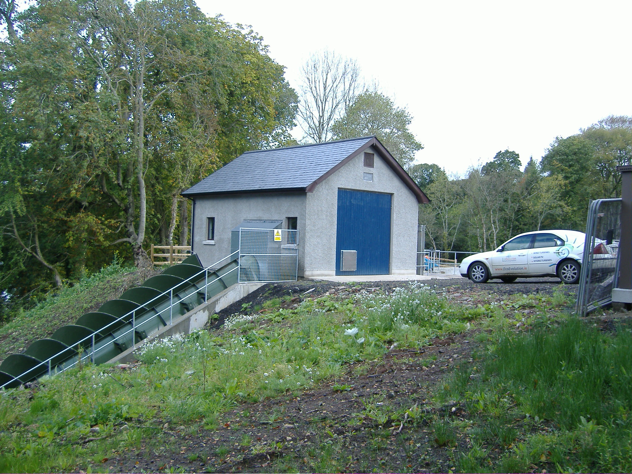 Shane's Castle Archimedes Screw Installation - largest single screw ever to be manufactured
