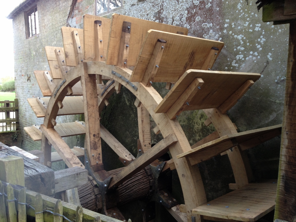 New water wheel at Mapledurham